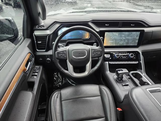 2022 GMC Sierra 1500 4WD Crew Cab Short Box Denali