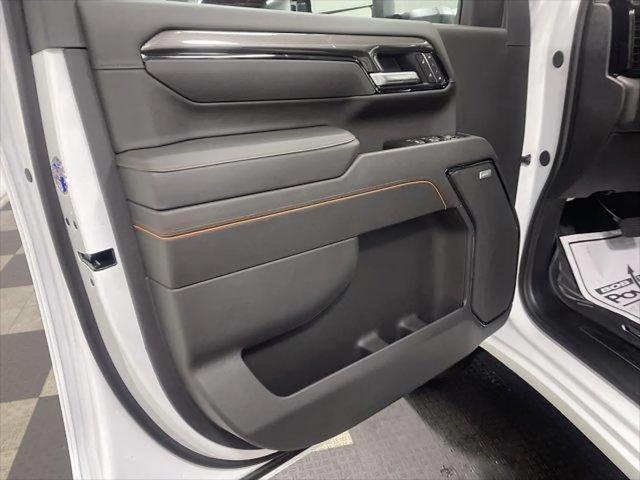 2026 GMC Sierra 2500HD Crew Cab, Standard Bed, AT4, 4WD
