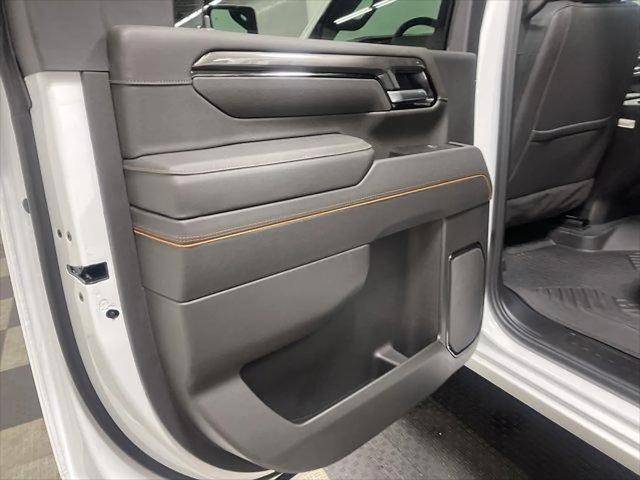 2026 GMC Sierra 2500HD Crew Cab, Standard Bed, AT4, 4WD