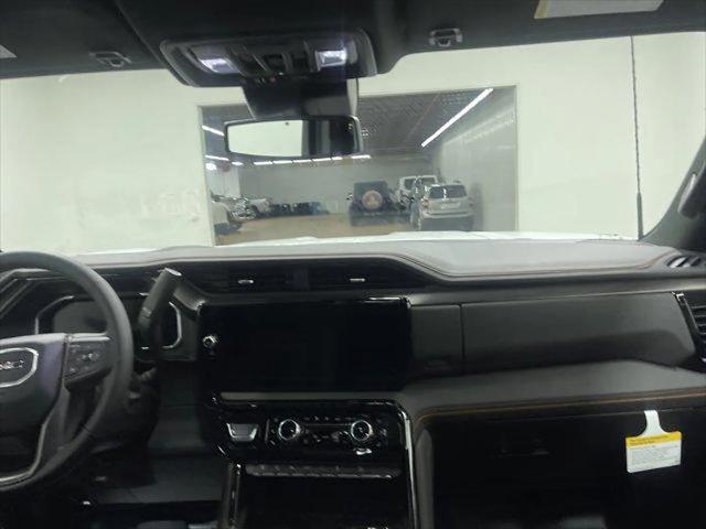 2026 GMC Sierra 2500HD Crew Cab, Standard Bed, AT4, 4WD