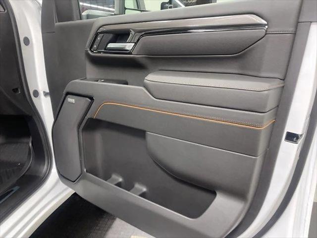 2026 GMC Sierra 2500HD Crew Cab, Standard Bed, AT4, 4WD