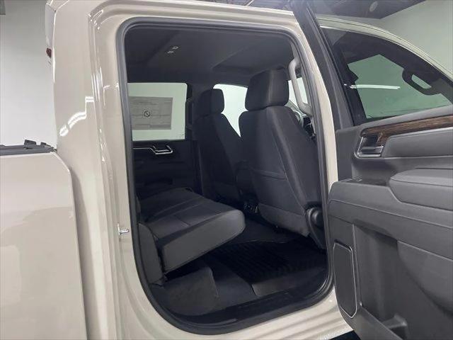 2026 GMC Sierra 2500HD Crew Cab, Standard Bed, SLE, 4WD