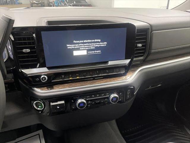 2026 GMC Sierra 2500HD Crew Cab, Standard Bed, SLE, 4WD