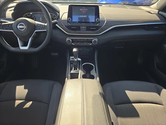 2024 Nissan Altima SV FWD