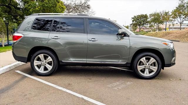 2013 Toyota Highlander Limited V6