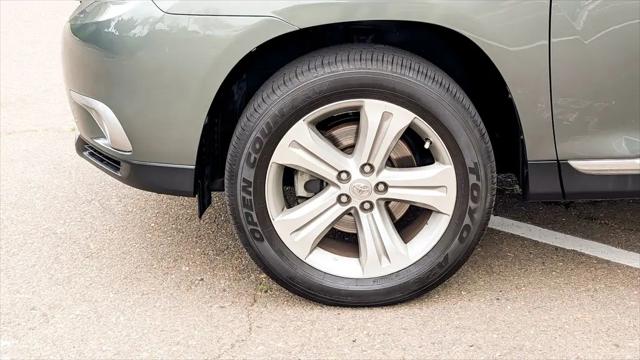2013 Toyota Highlander Limited V6