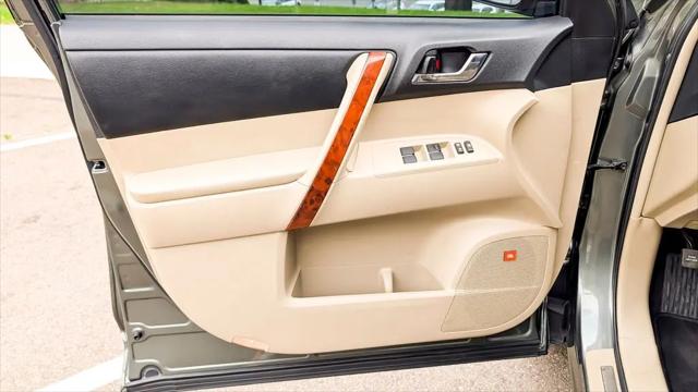 2013 Toyota Highlander Limited V6