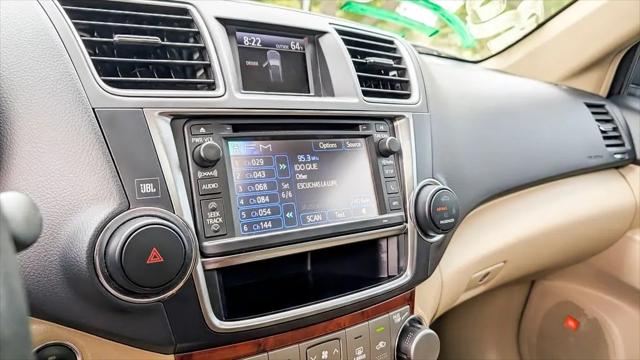 2013 Toyota Highlander Limited V6