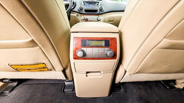 2013 Toyota Highlander Limited V6
