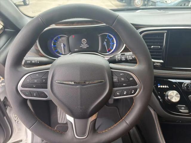 2023 Chrysler Pacifica Hybrid Pinnacle