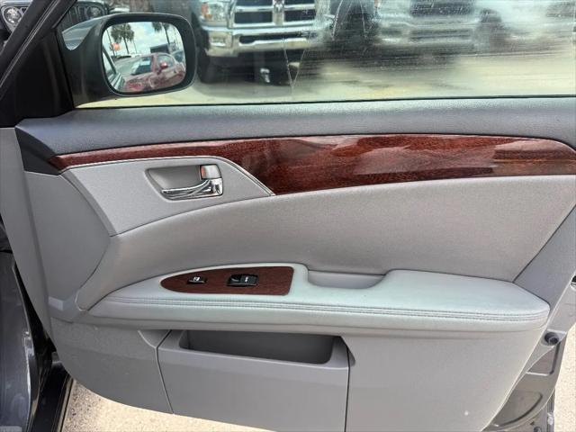2009 Toyota Avalon XLS
