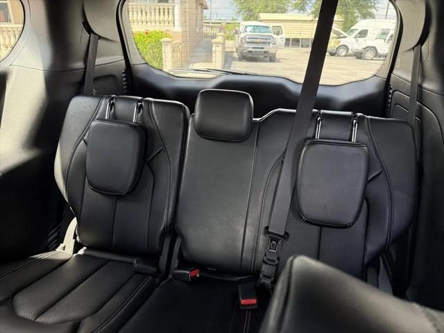 2024 Chrysler Pacifica Hybrid S Appearance Pkg