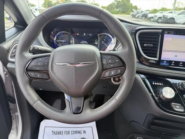 2024 Chrysler Pacifica Hybrid S Appearance Pkg