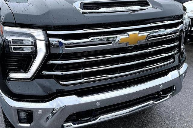 2026 Chevrolet Silverado 2500HD Crew Cab, Standard Bed, LTZ, 4WD