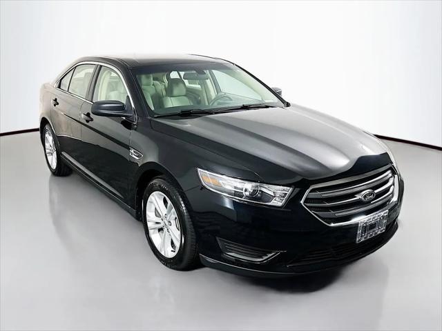 2018 Ford Taurus SE for sale in Belleville, IL