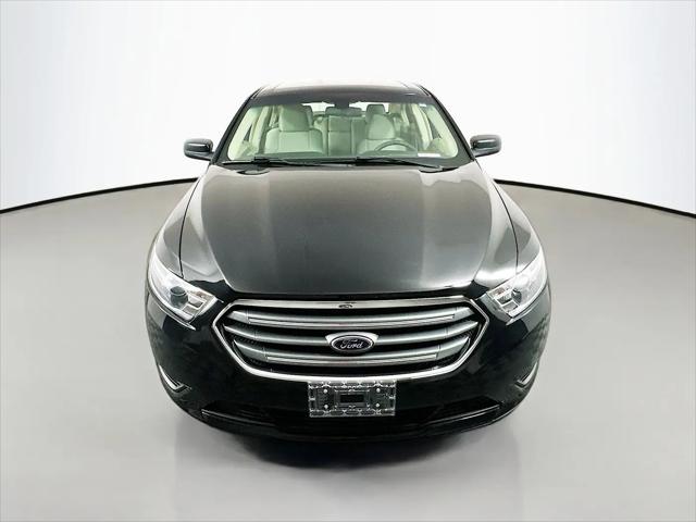 2018 Ford Taurus SE