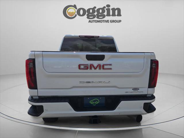 2024 GMC Sierra 2500HD 4WD Crew Cab Standard Bed Denali