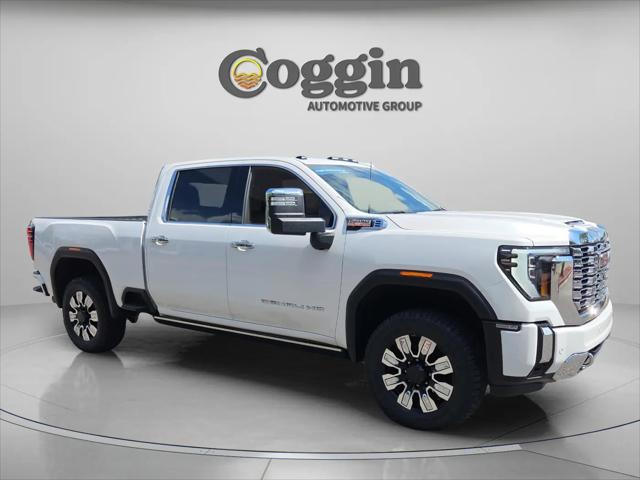 2024 GMC Sierra 2500HD 4WD Crew Cab Standard Bed Denali