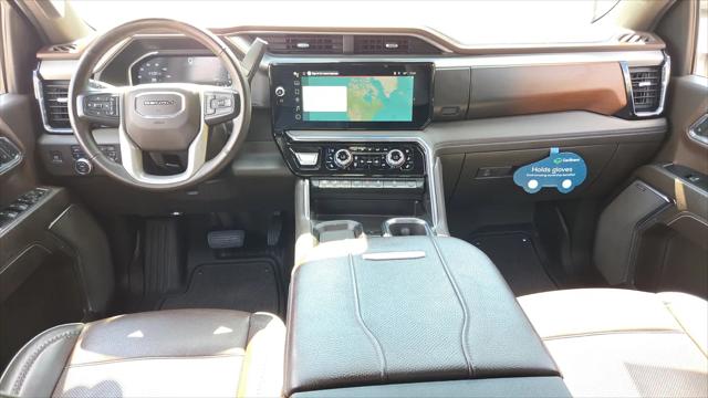 2024 GMC Sierra 2500HD 4WD Crew Cab Standard Bed Denali