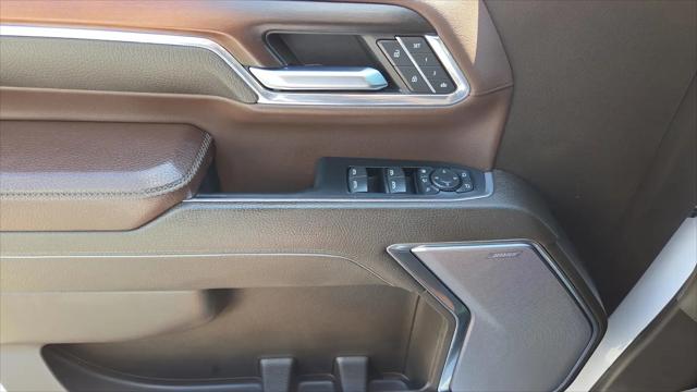 2024 GMC Sierra 2500HD 4WD Crew Cab Standard Bed Denali