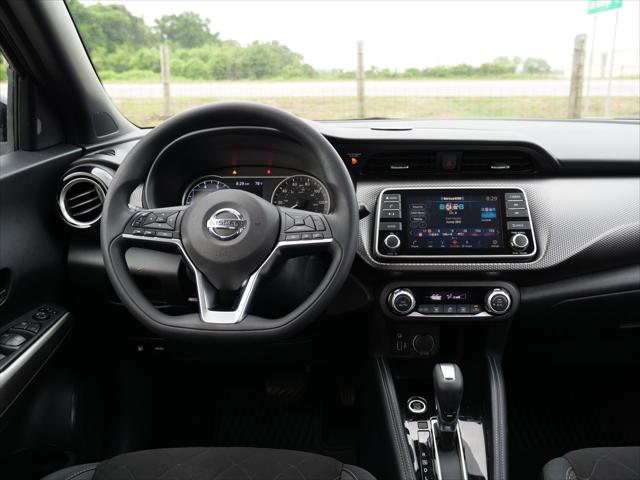 2020 Nissan Kicks SV Xtronic CVT