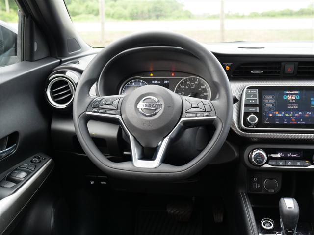 2020 Nissan Kicks SV Xtronic CVT