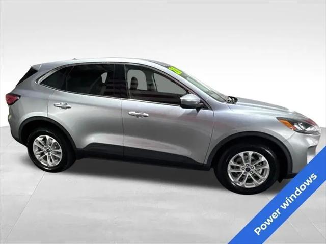 2021 Ford Escape SE Hybrid