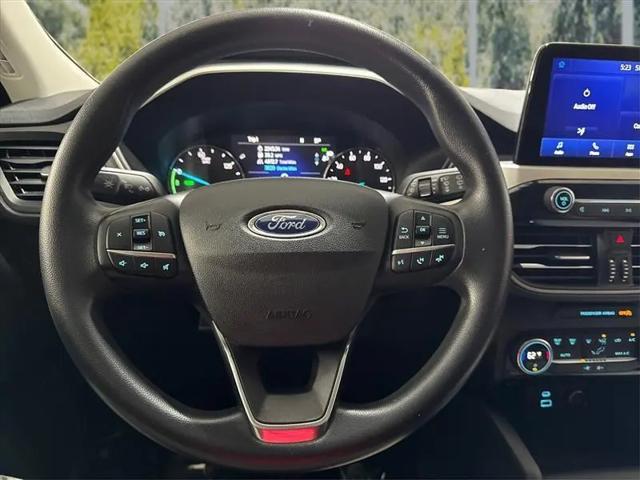 2021 Ford Escape SE Hybrid