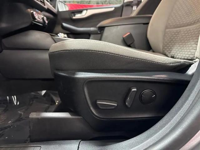 2021 Ford Escape SE Hybrid