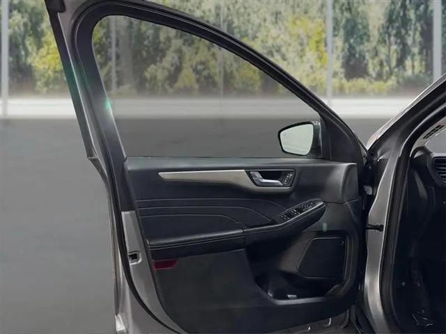 2021 Ford Escape SE Hybrid