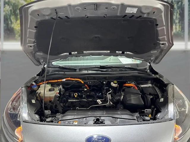 2021 Ford Escape SE Hybrid