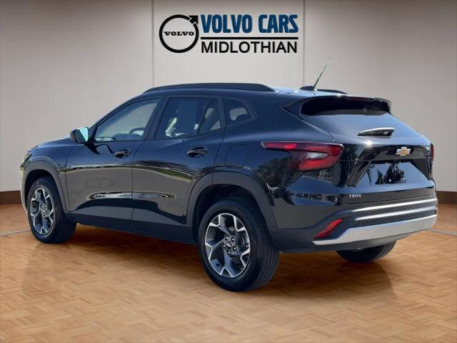 2025 Chevrolet Trax FWD LT