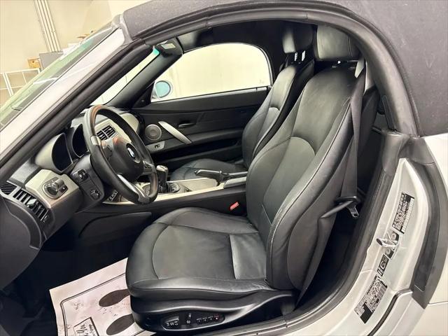 2004 BMW Z4 3.0i