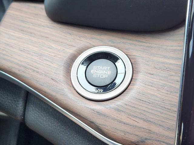 2022 Jeep Grand Cherokee Summit 4x4