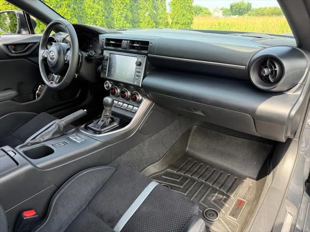 2025 Toyota GR86 Premium