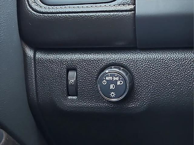 2022 GMC Canyon 2WD Crew Cab Short Box Elevation