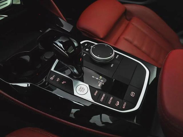 2025 BMW X4 M40i