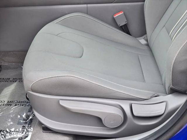 2024 Hyundai Elantra Hybrid Blue