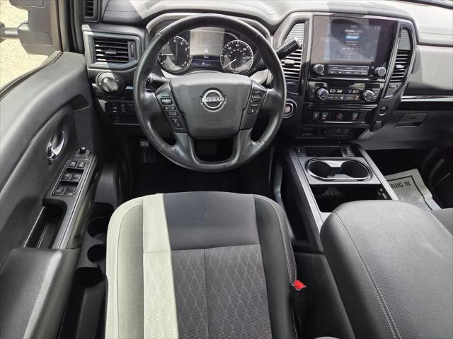 2023 Nissan Titan Crew Cab SV 4x2