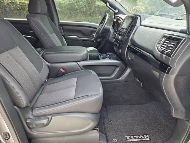 2023 Nissan Titan Crew Cab SV 4x2