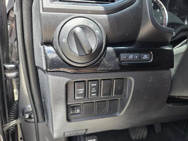 2023 Nissan Titan Crew Cab SV 4x2