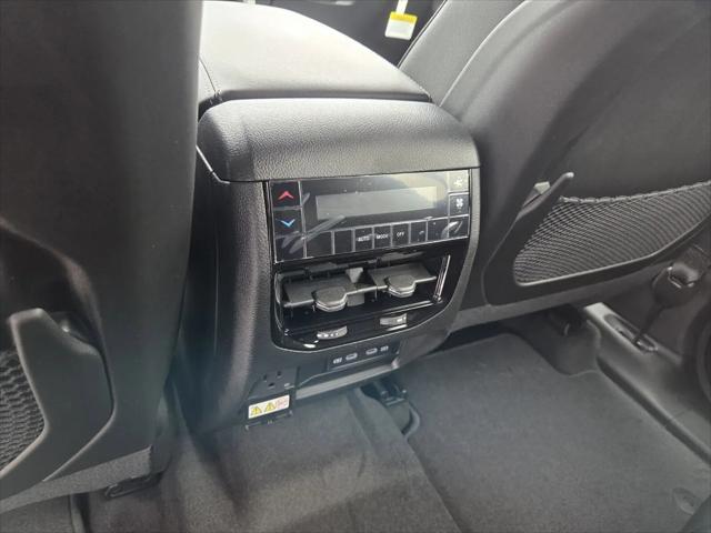 2026 Jeep Grand Cherokee L Altitude 4x2