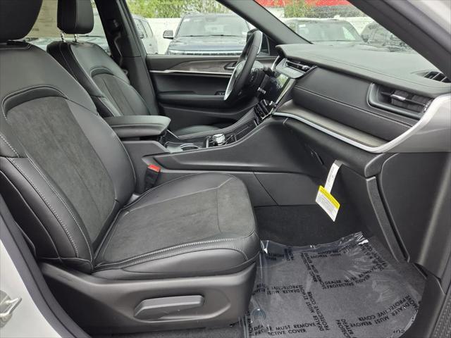 2026 Jeep Grand Cherokee L Altitude 4x2
