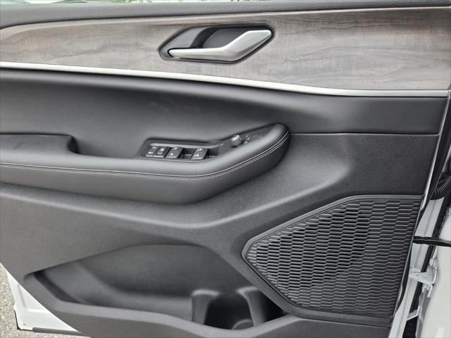 2026 Jeep Grand Cherokee L Altitude 4x2