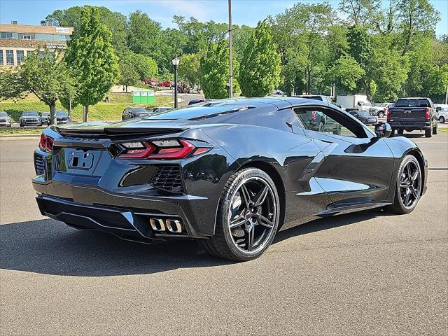 2025 Chevrolet Corvette Stingray RWD Coupe 2LT
