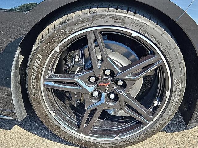 2025 Chevrolet Corvette Stingray RWD Coupe 2LT