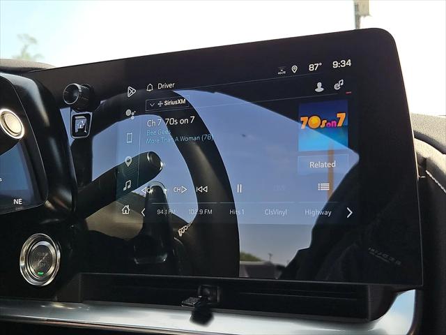 2025 Chevrolet Corvette Stingray RWD Coupe 2LT