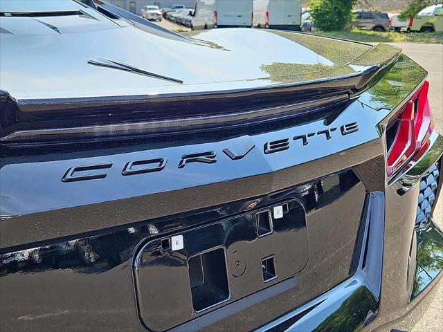 2025 Chevrolet Corvette Stingray RWD Coupe 2LT