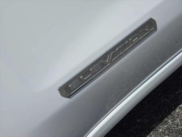 2024 GMC Sierra 1500 4WD Crew Cab Short Box Elevation with 3SB