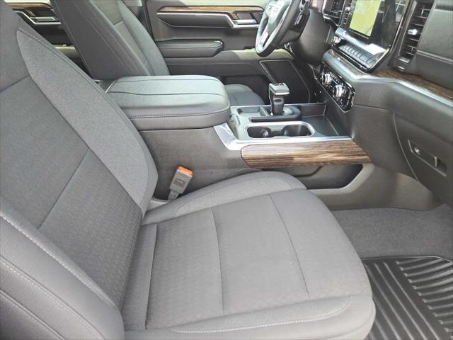 2024 GMC Sierra 1500 4WD Crew Cab Short Box Elevation with 3SB